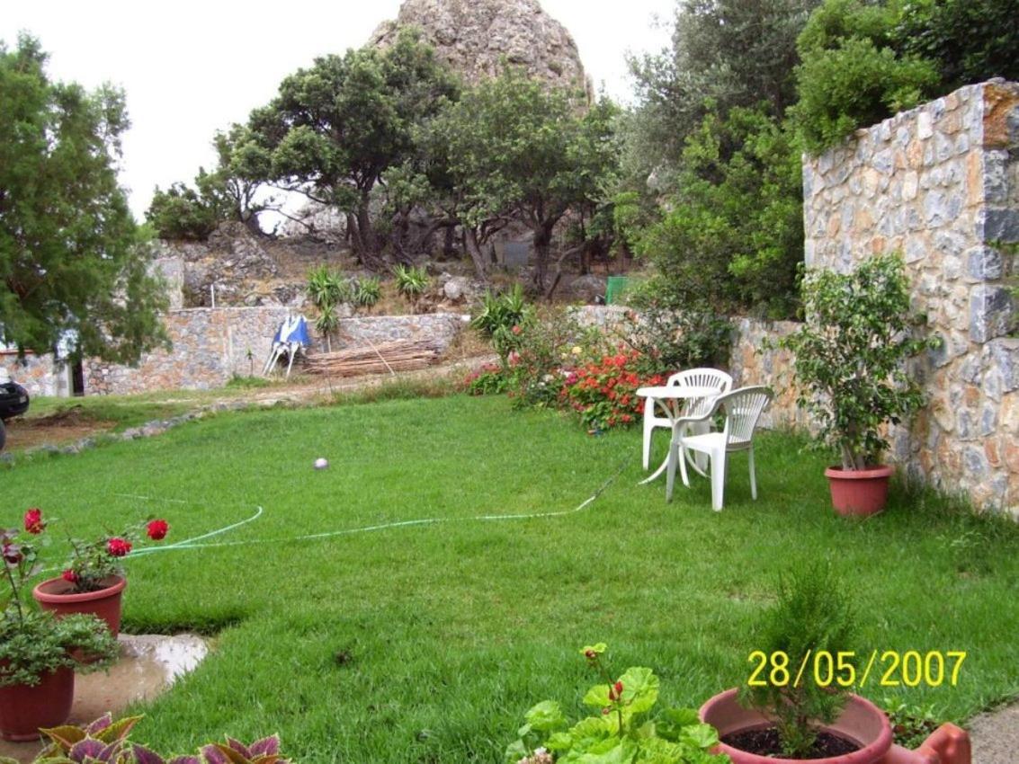 Nikos & Anna Rooms Rodakino Exterior foto